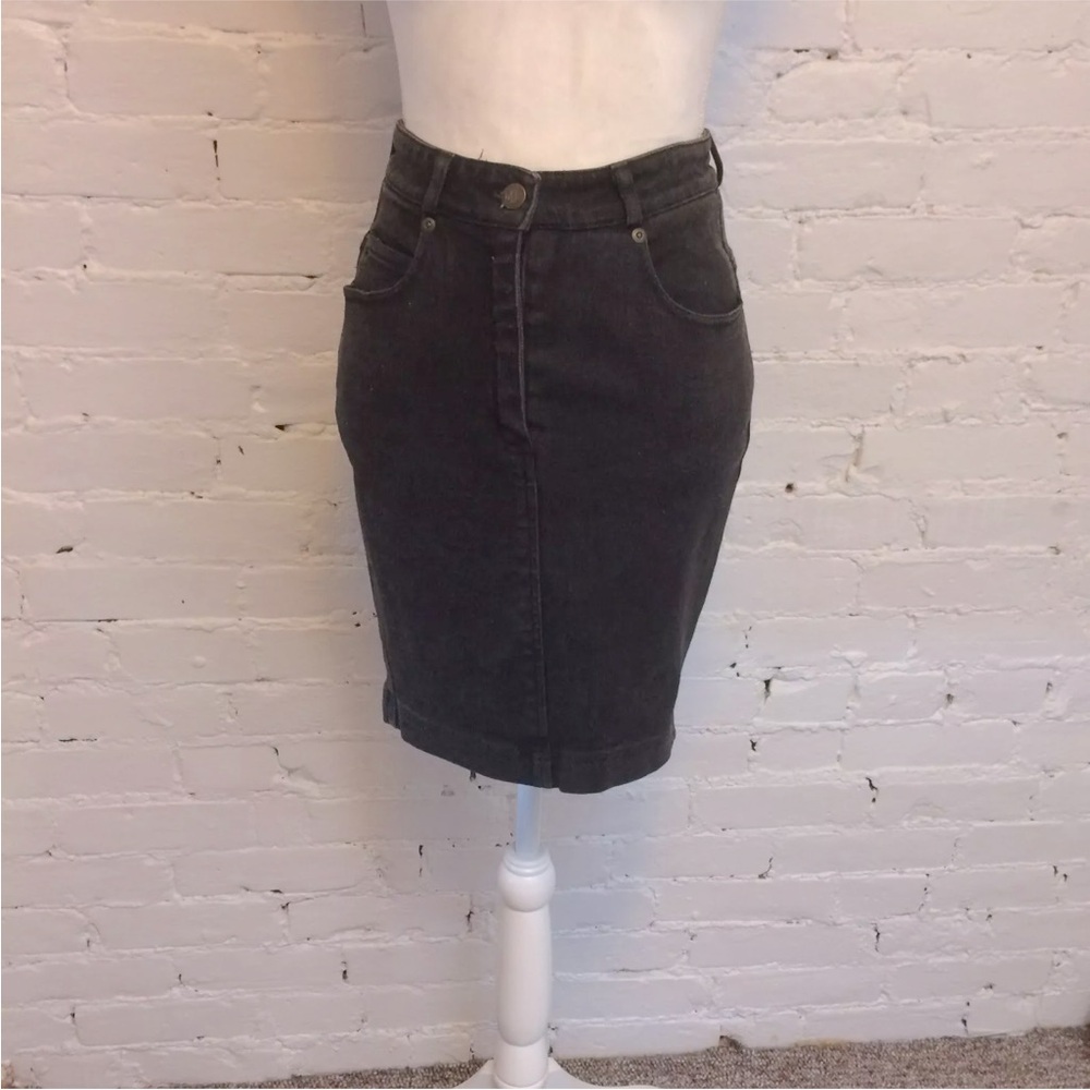 DKNY Vtg 90s black denim mini skirt size 6 fits 4